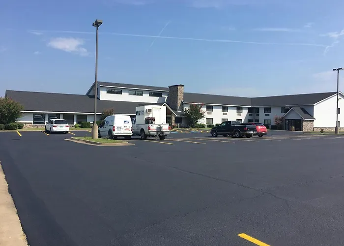 Regency Inn And Suites