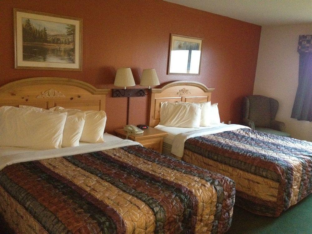 Regency And Hotel 2*